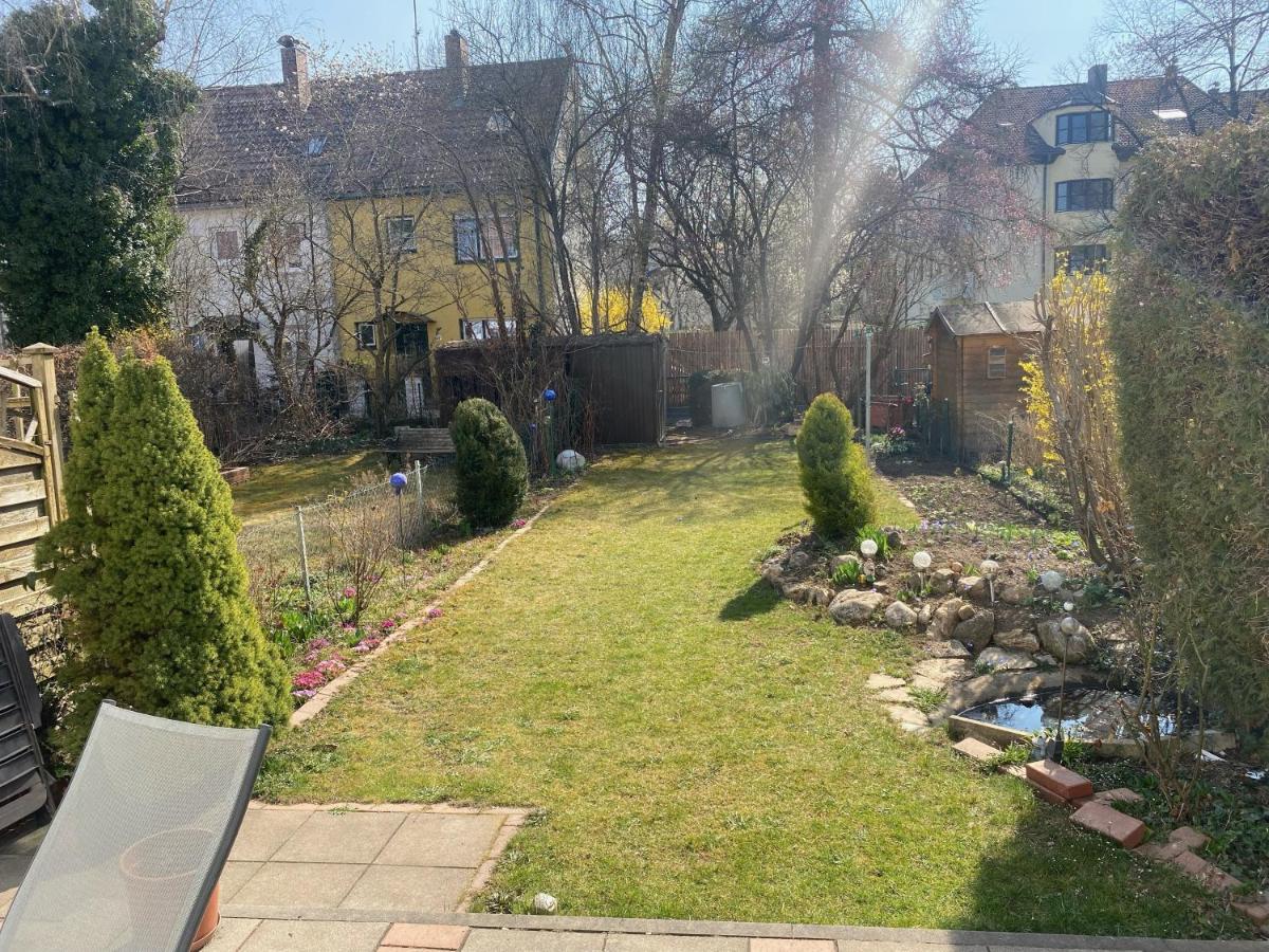 Gemuetliche Privatzimmer Mit Geteiltem Bad, Kueche Und Garten Munich Luaran gambar