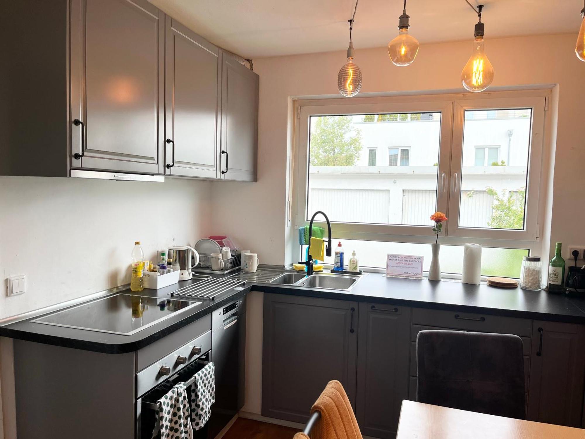 Gemuetliche Privatzimmer Mit Geteiltem Bad, Kueche Und Garten Munich Luaran gambar